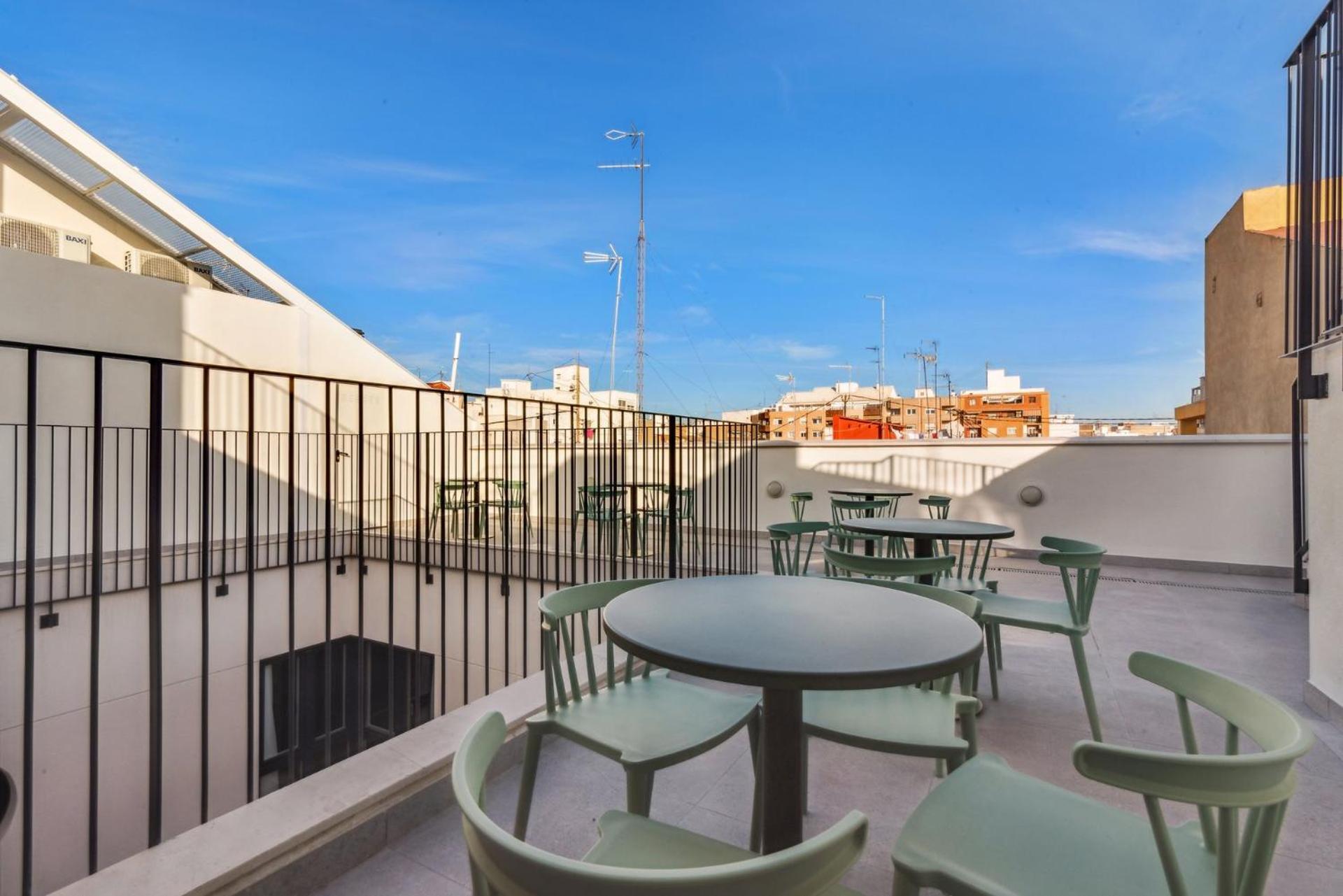 Limehome Valencia Carrer Del Pare Palau I Quer 외부 사진