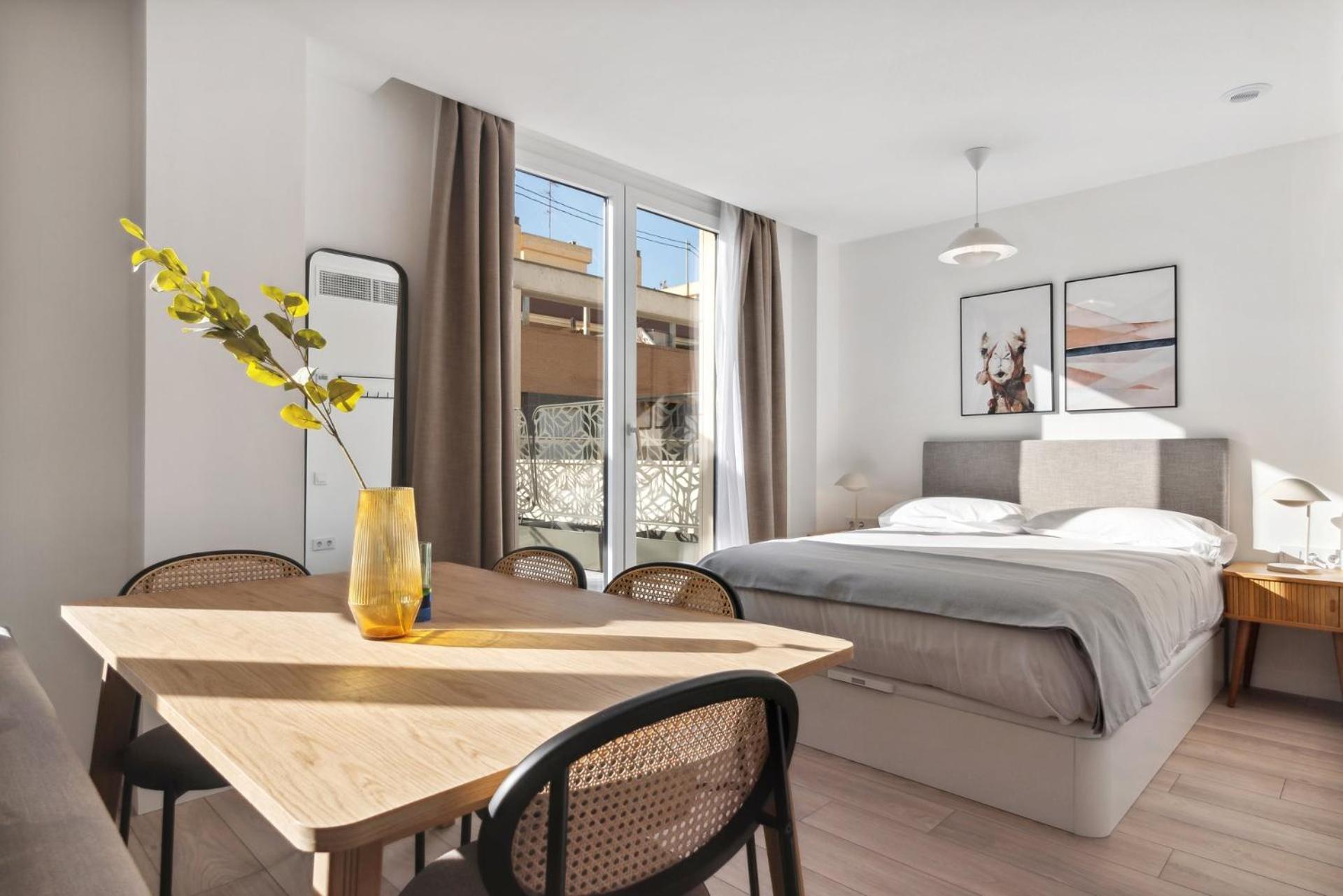Limehome Valencia Carrer Del Pare Palau I Quer 외부 사진