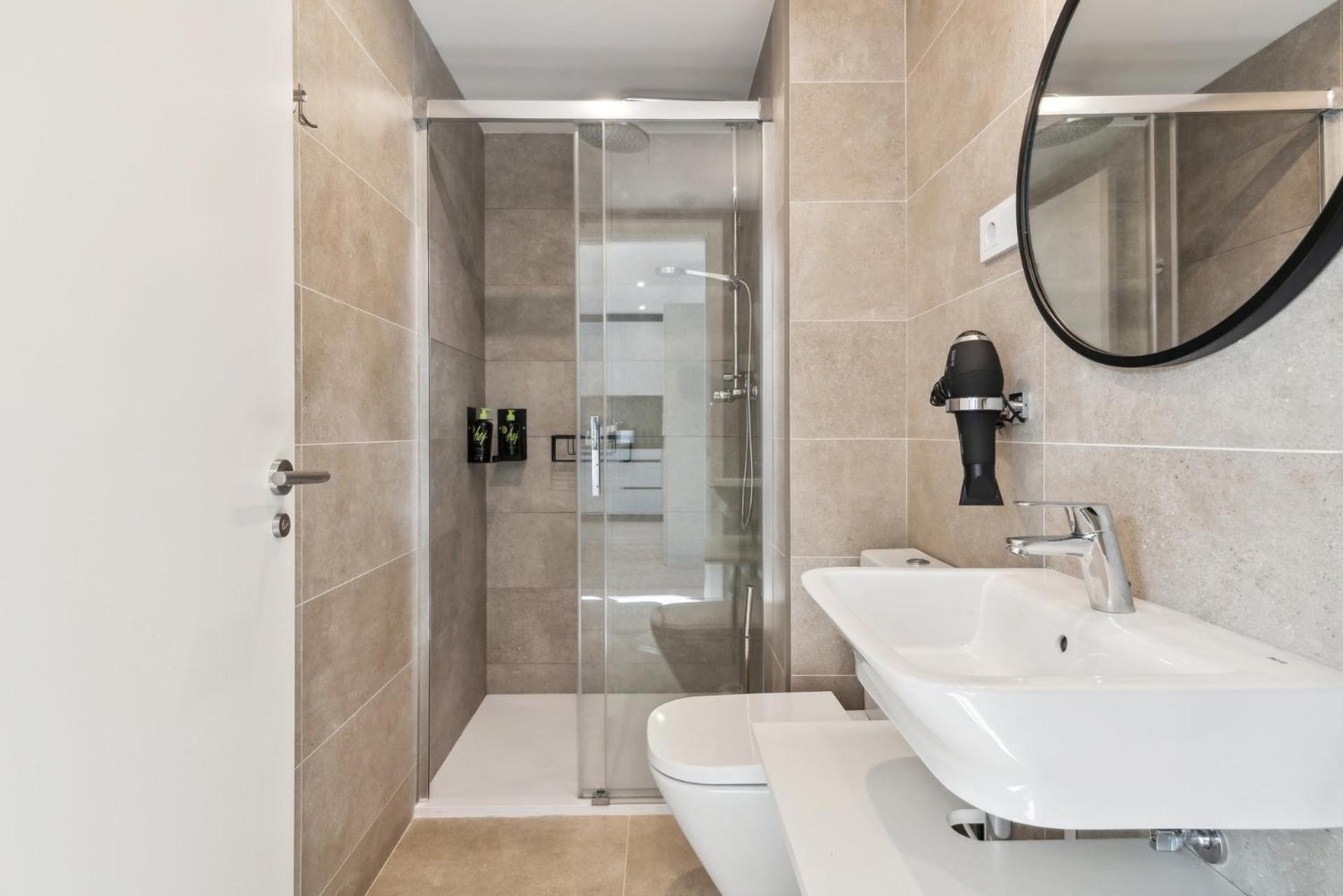Limehome Valencia Carrer Del Pare Palau I Quer 외부 사진