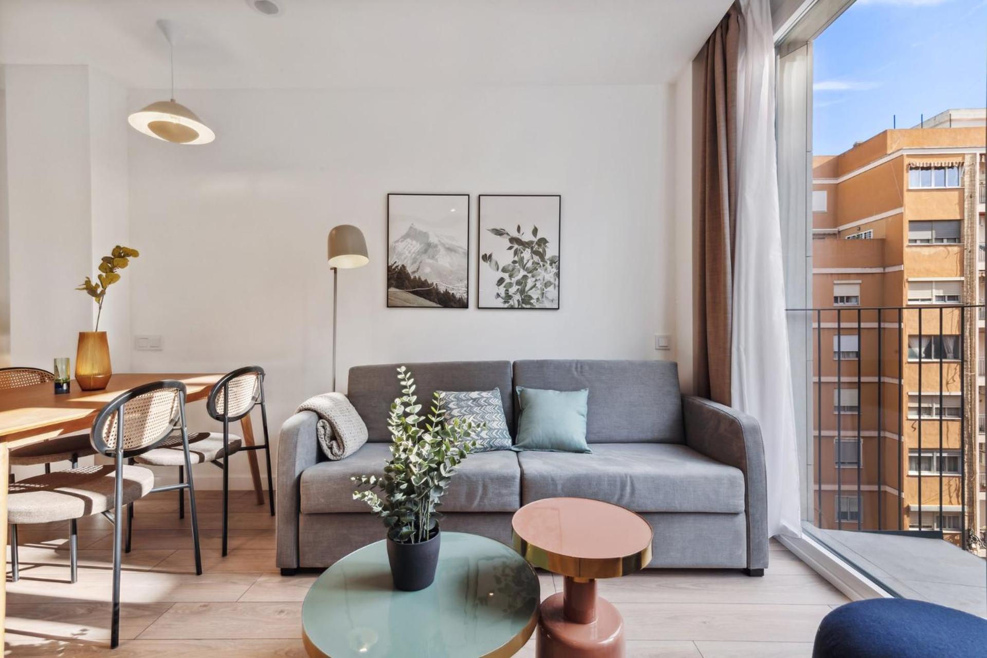 Limehome Valencia Carrer Del Pare Palau I Quer 외부 사진