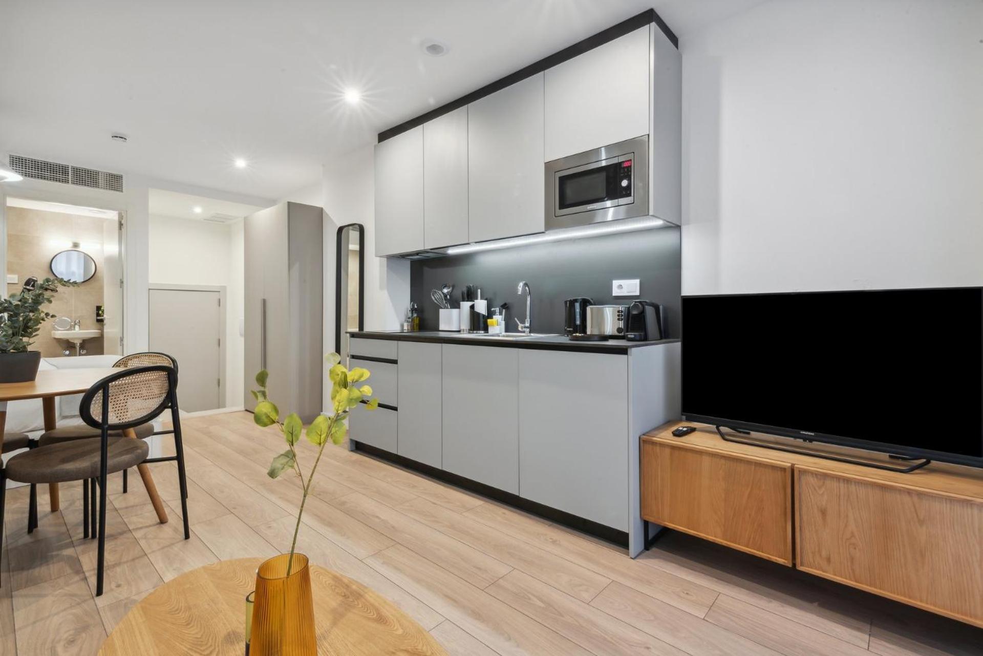 Limehome Valencia Carrer Del Pare Palau I Quer 외부 사진