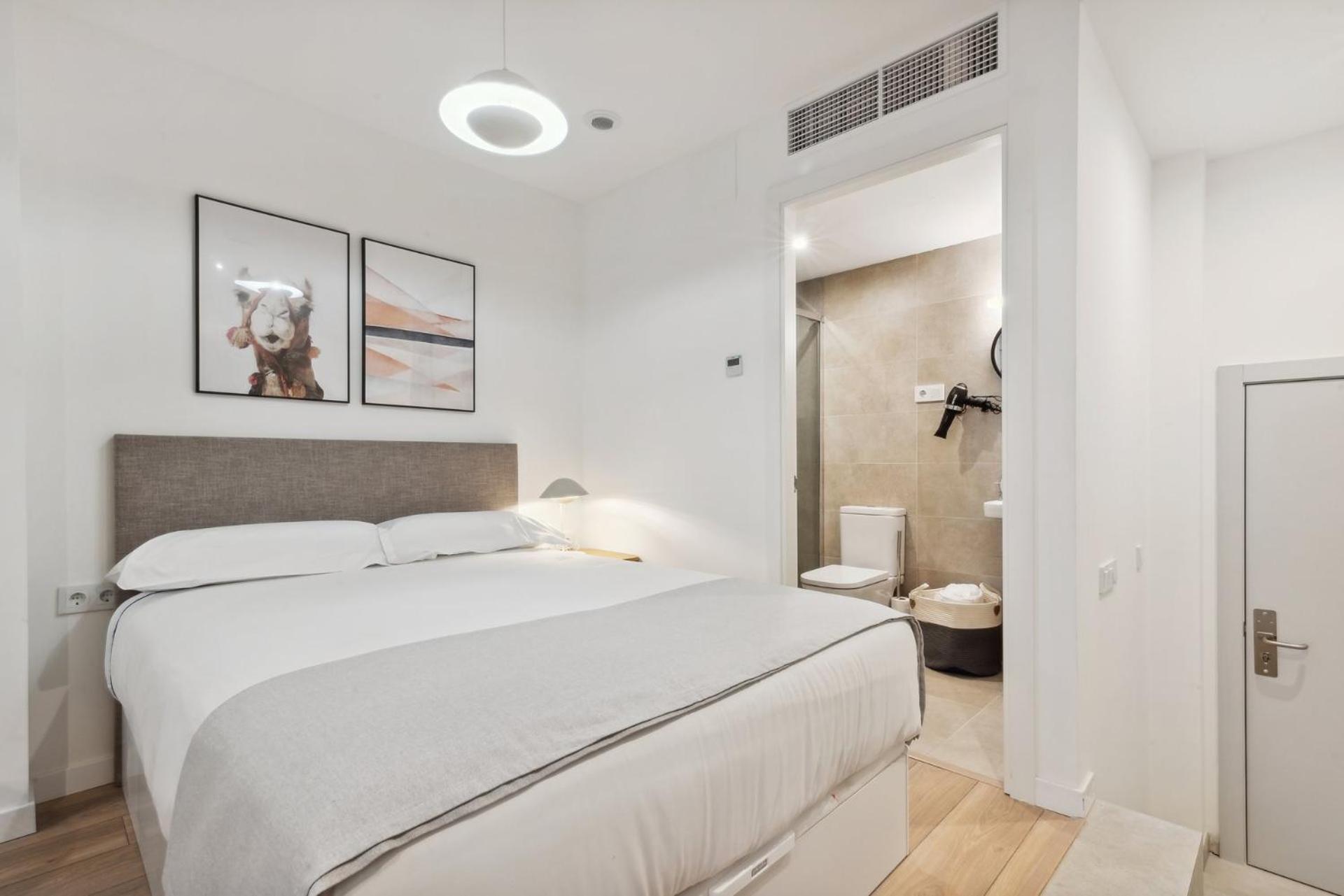 Limehome Valencia Carrer Del Pare Palau I Quer 외부 사진