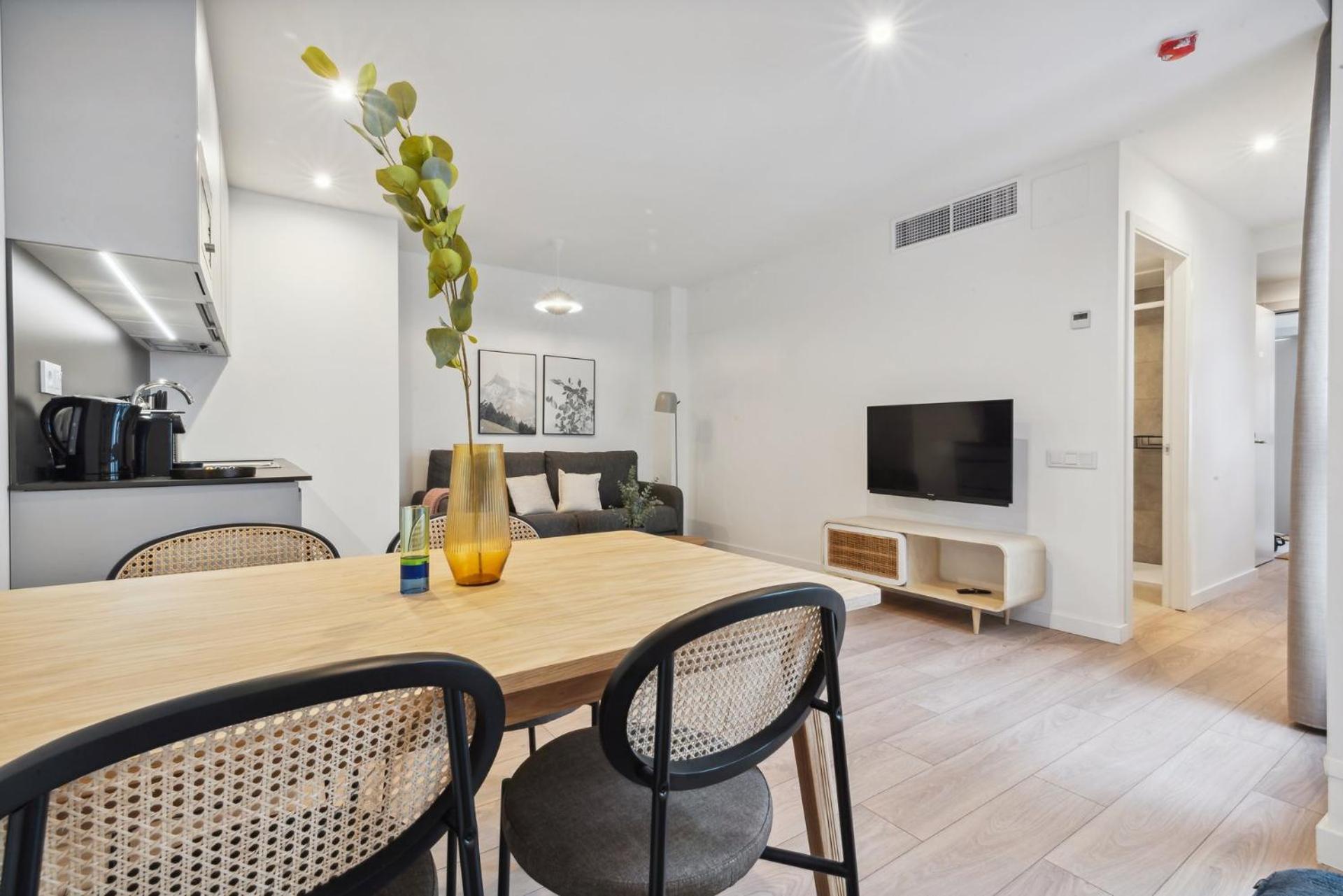 Limehome Valencia Carrer Del Pare Palau I Quer 외부 사진