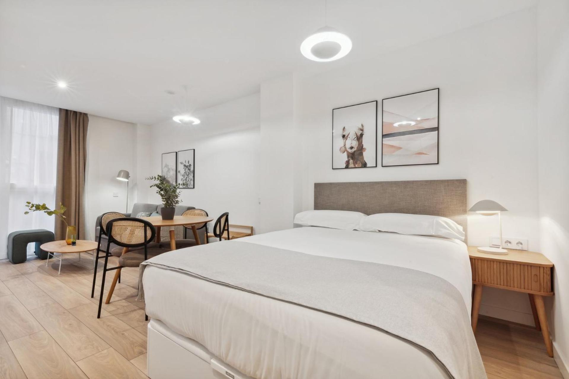 Limehome Valencia Carrer Del Pare Palau I Quer 외부 사진