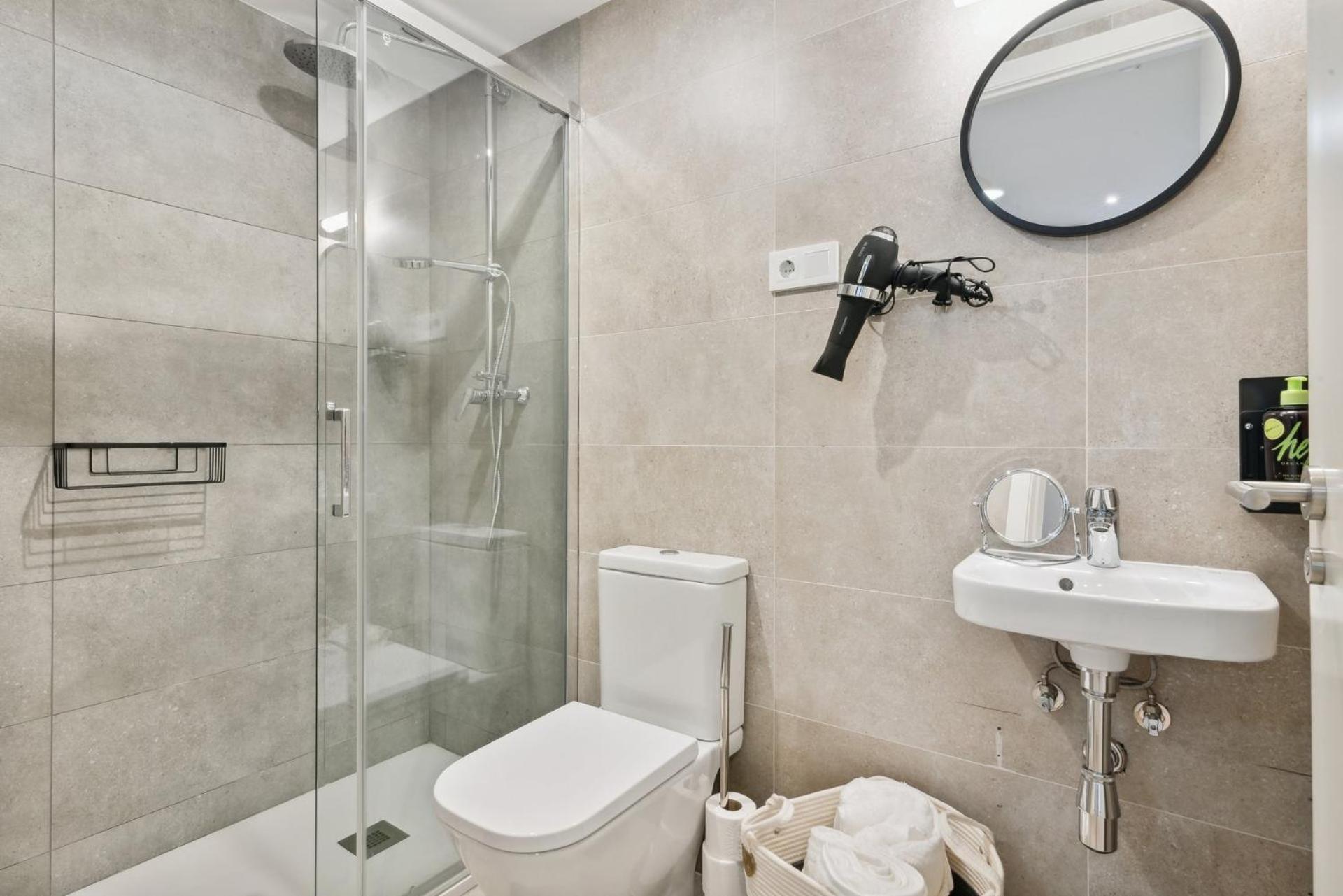 Limehome Valencia Carrer Del Pare Palau I Quer 외부 사진