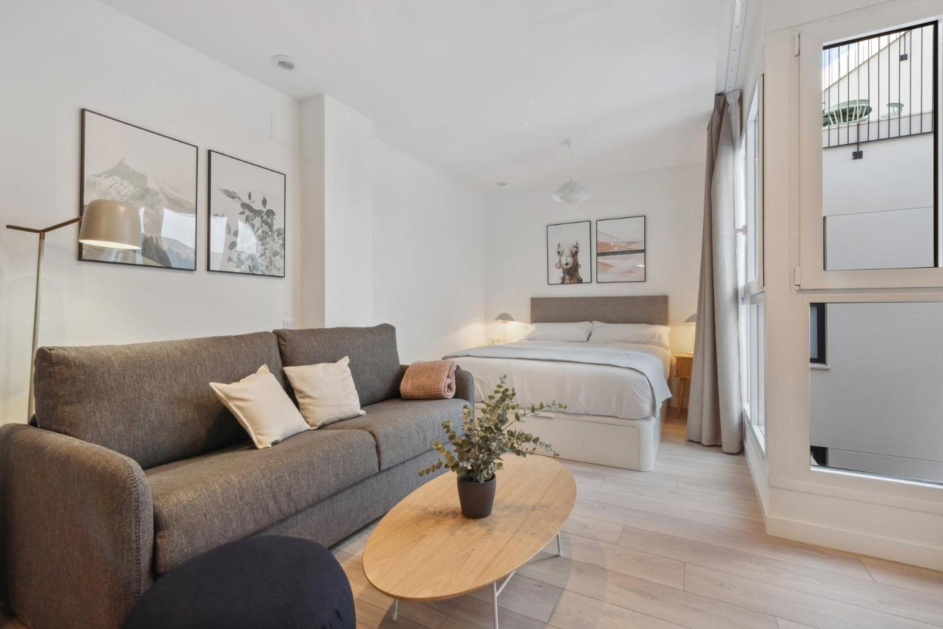 Limehome Valencia Carrer Del Pare Palau I Quer 외부 사진