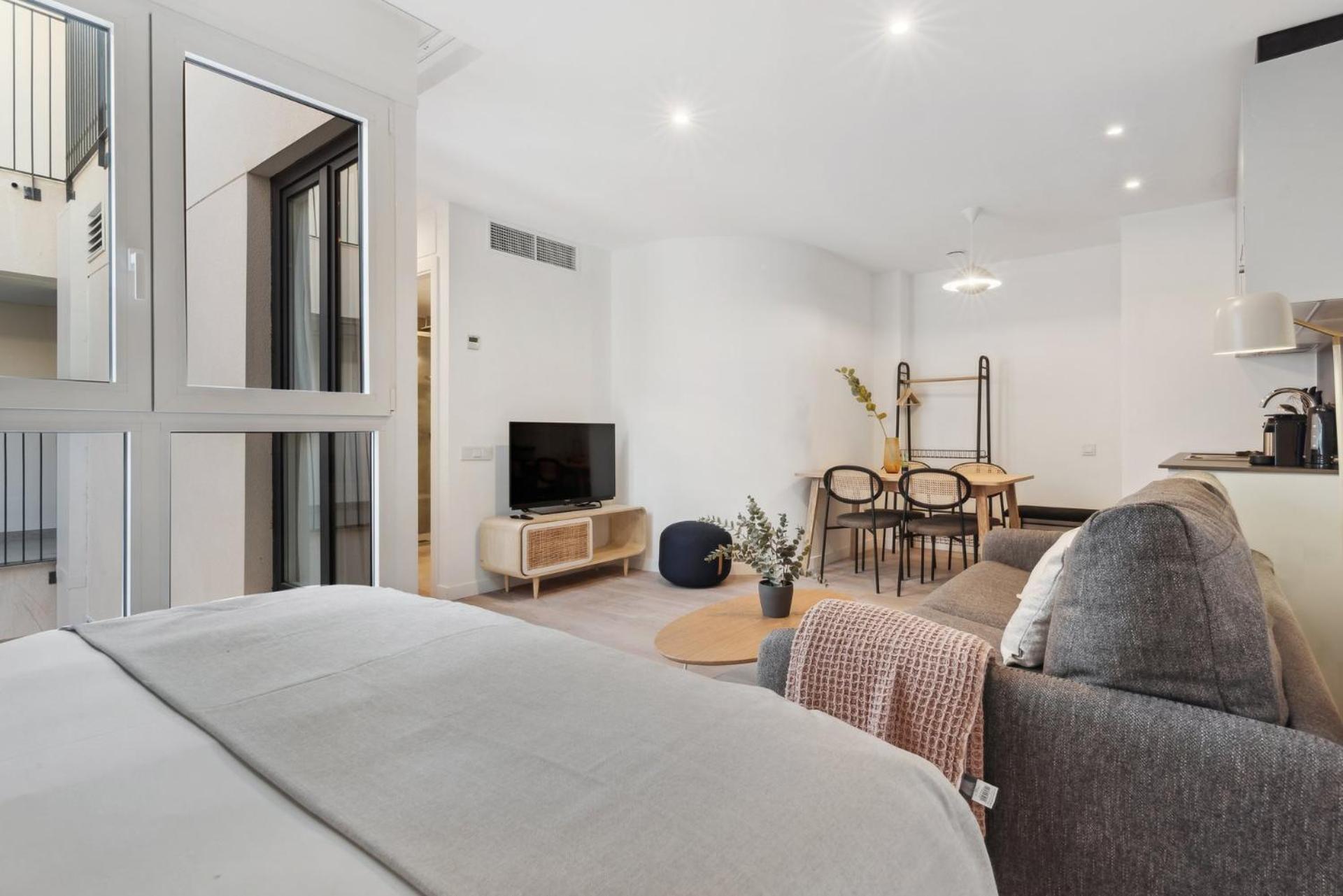 Limehome Valencia Carrer Del Pare Palau I Quer 외부 사진