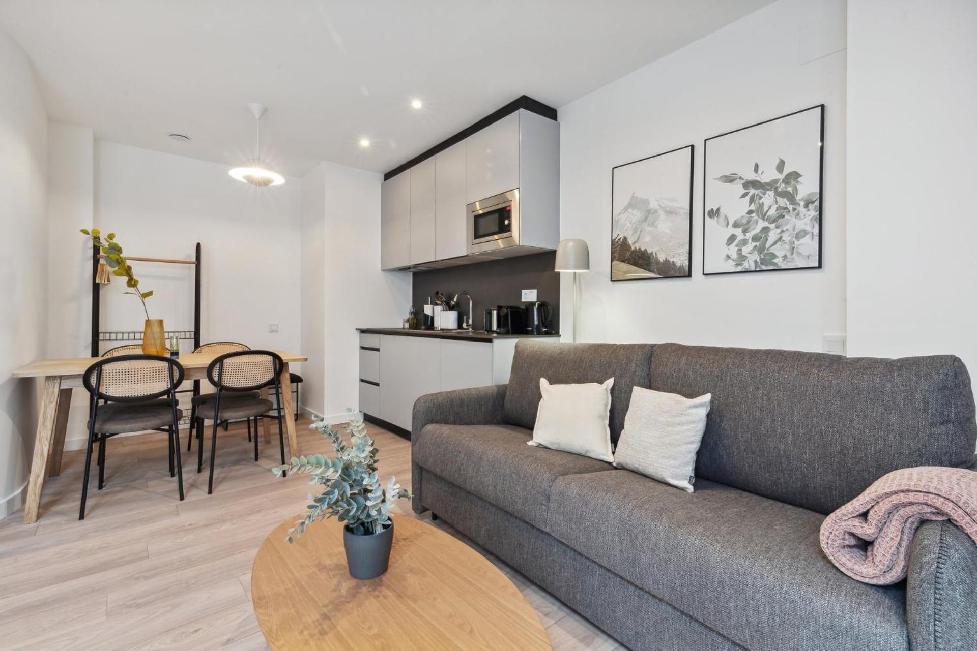 Limehome Valencia Carrer Del Pare Palau I Quer 외부 사진