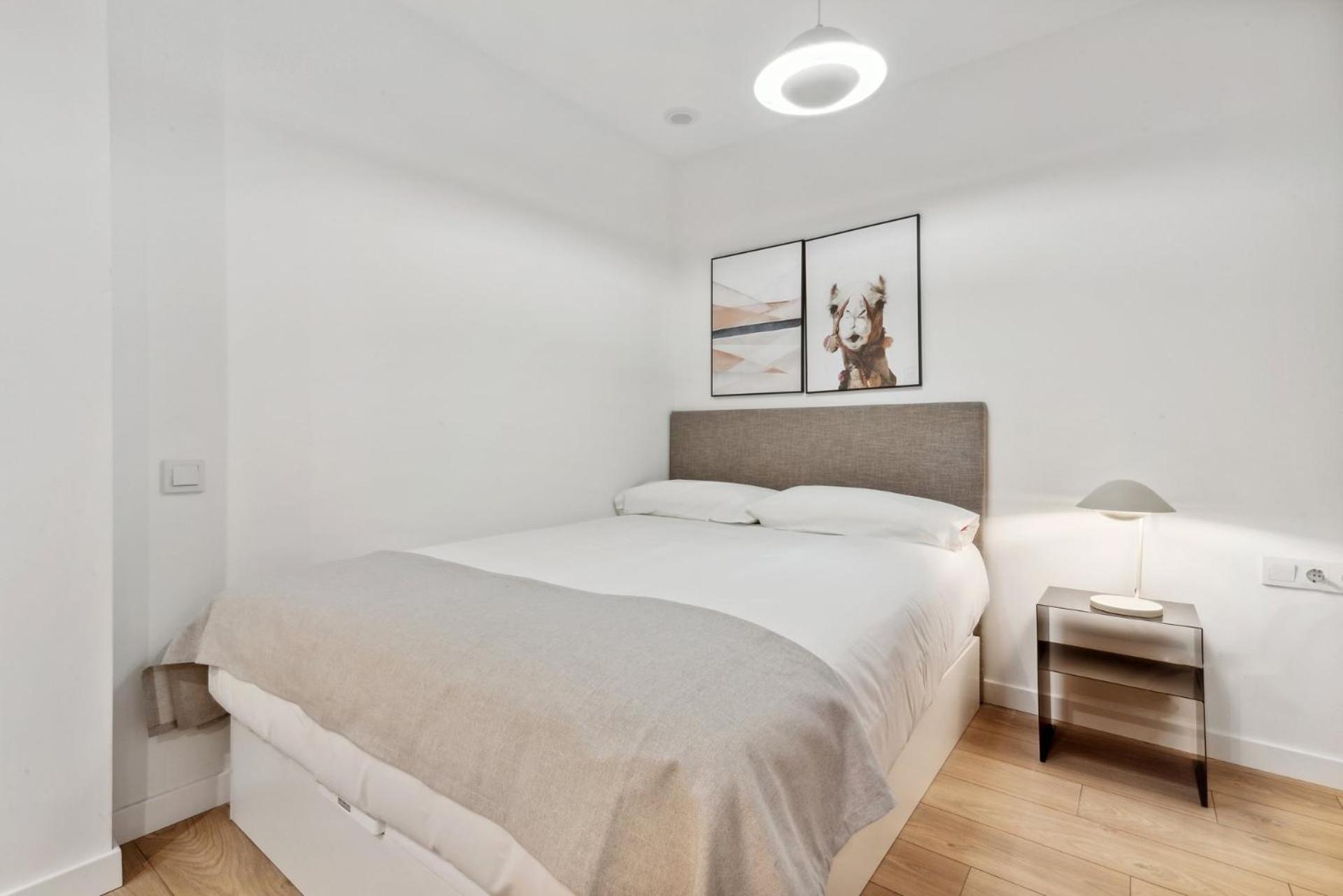 Limehome Valencia Carrer Del Pare Palau I Quer 객실 사진