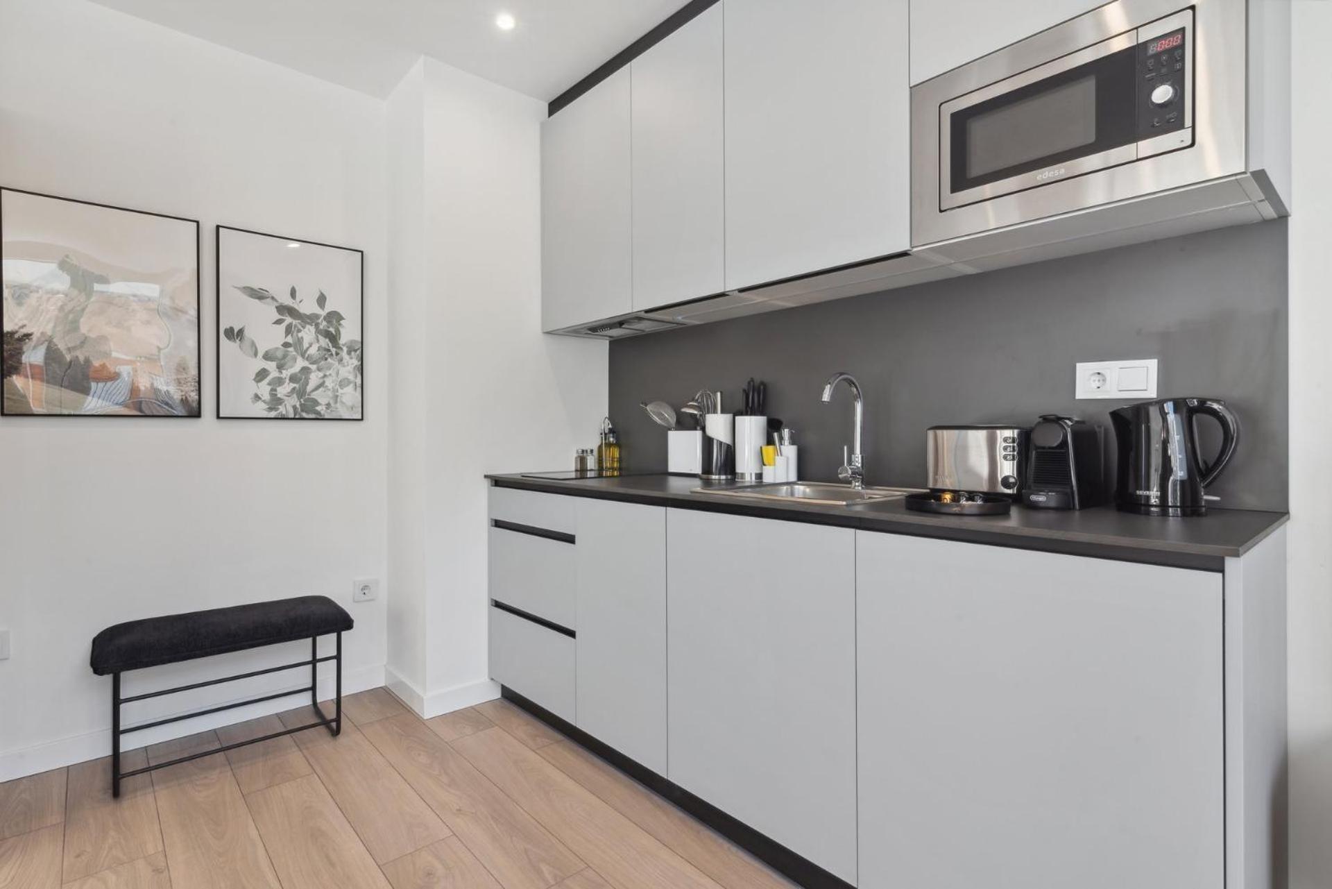 Limehome Valencia Carrer Del Pare Palau I Quer 객실 사진