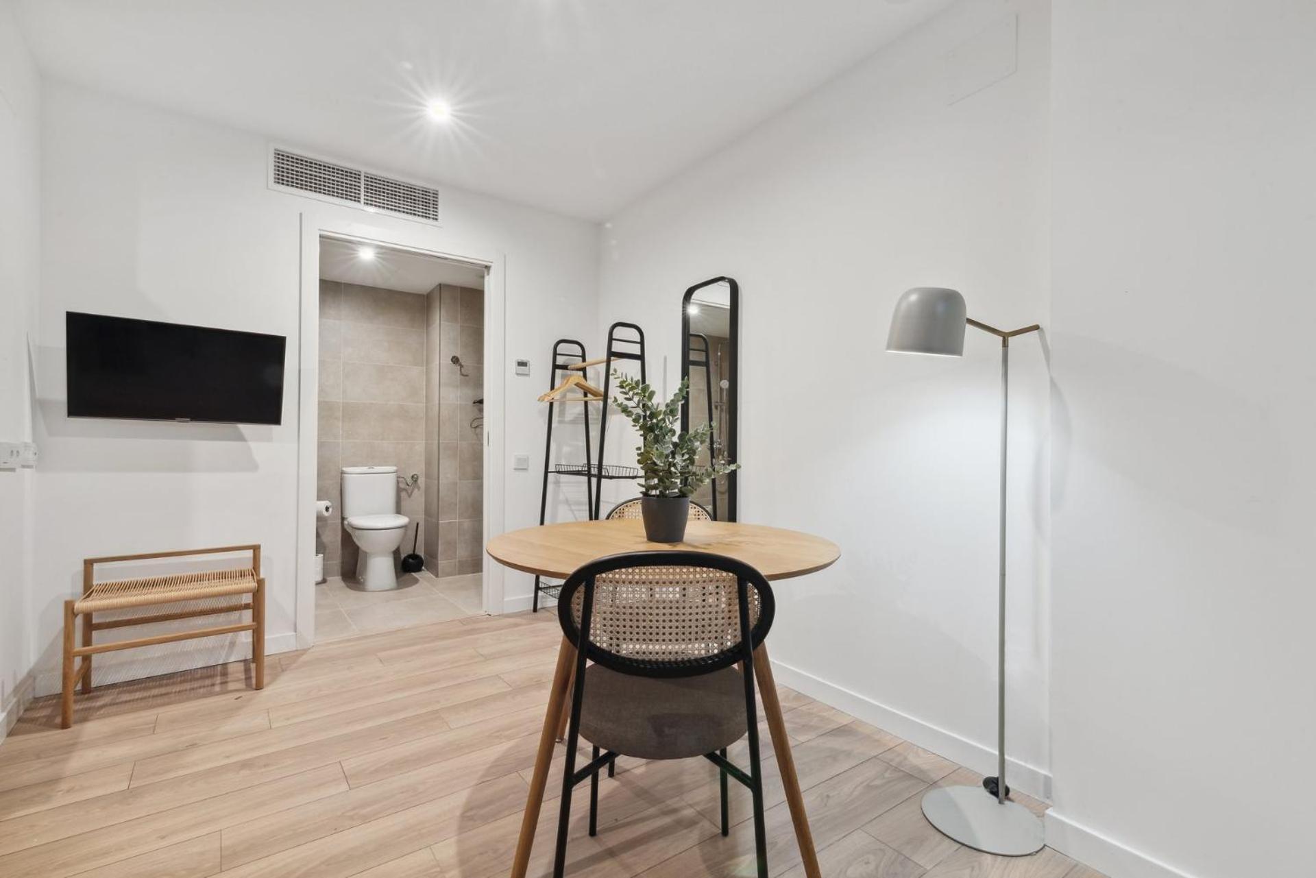 Limehome Valencia Carrer Del Pare Palau I Quer 객실 사진
